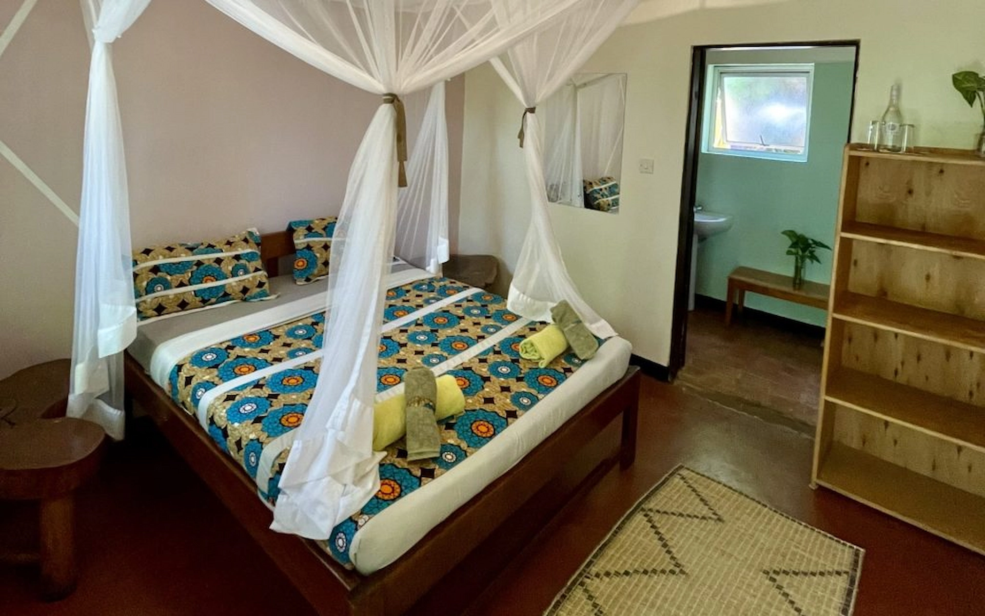 ViaVia Uganda Entebbe Guest house